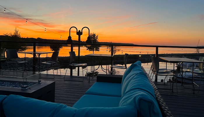 sonnys-catering-door-county-sturgeon-bay-wisconsin-party-deck-sunset